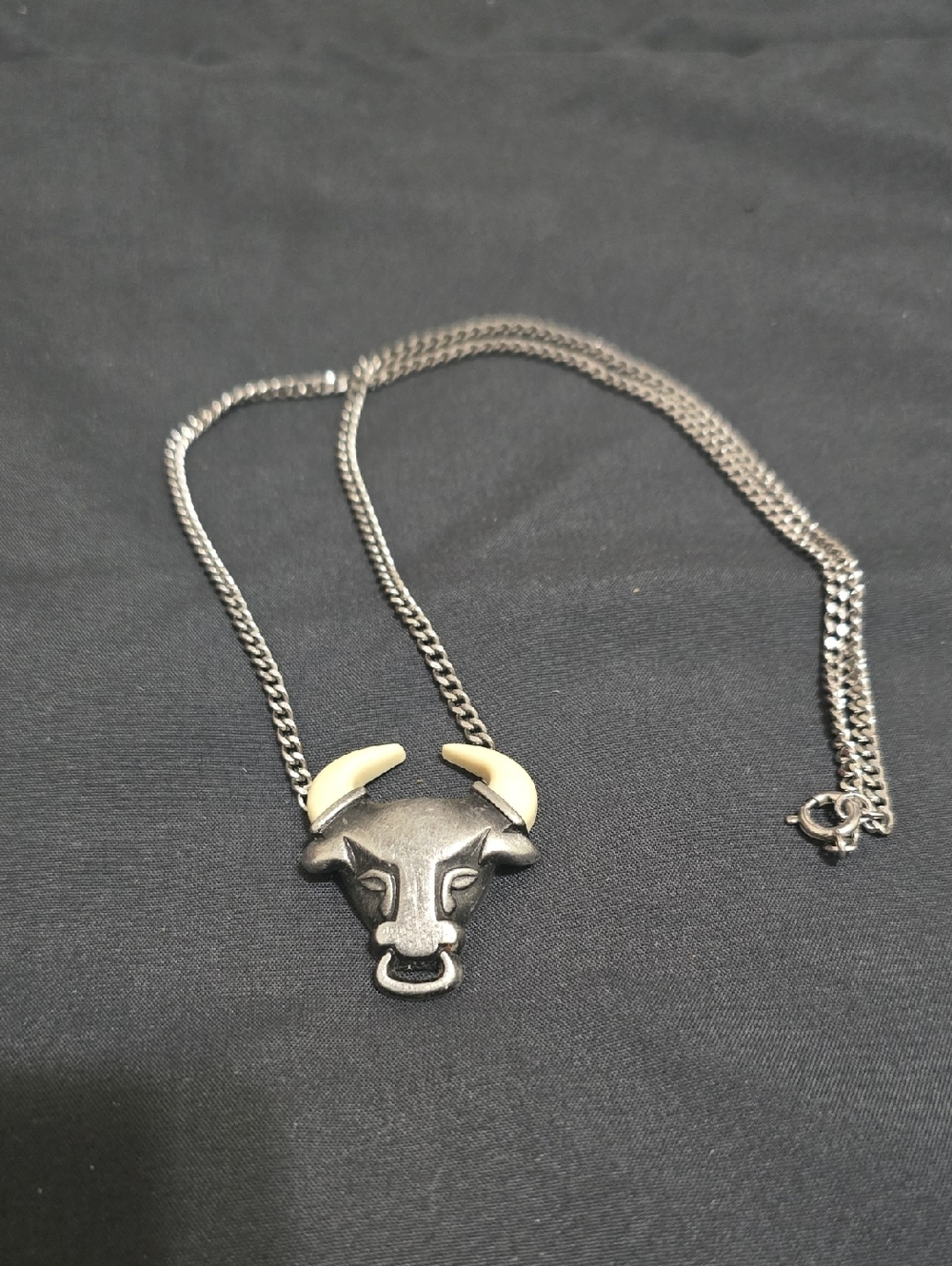 Vintage Avon 1978 Wild Country Pewter Bull Head Necklace, EUC